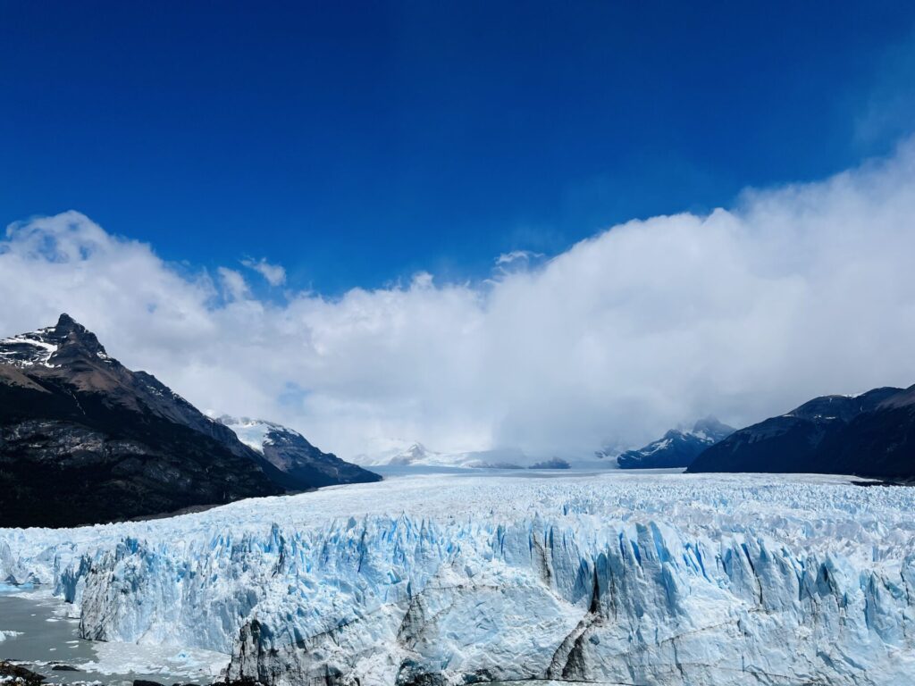 南米ペリトモレノ氷河