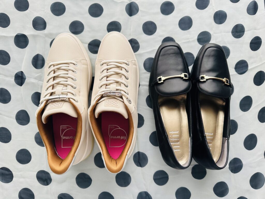 「fitfit」の ハンズフリースニーカー&パンプス