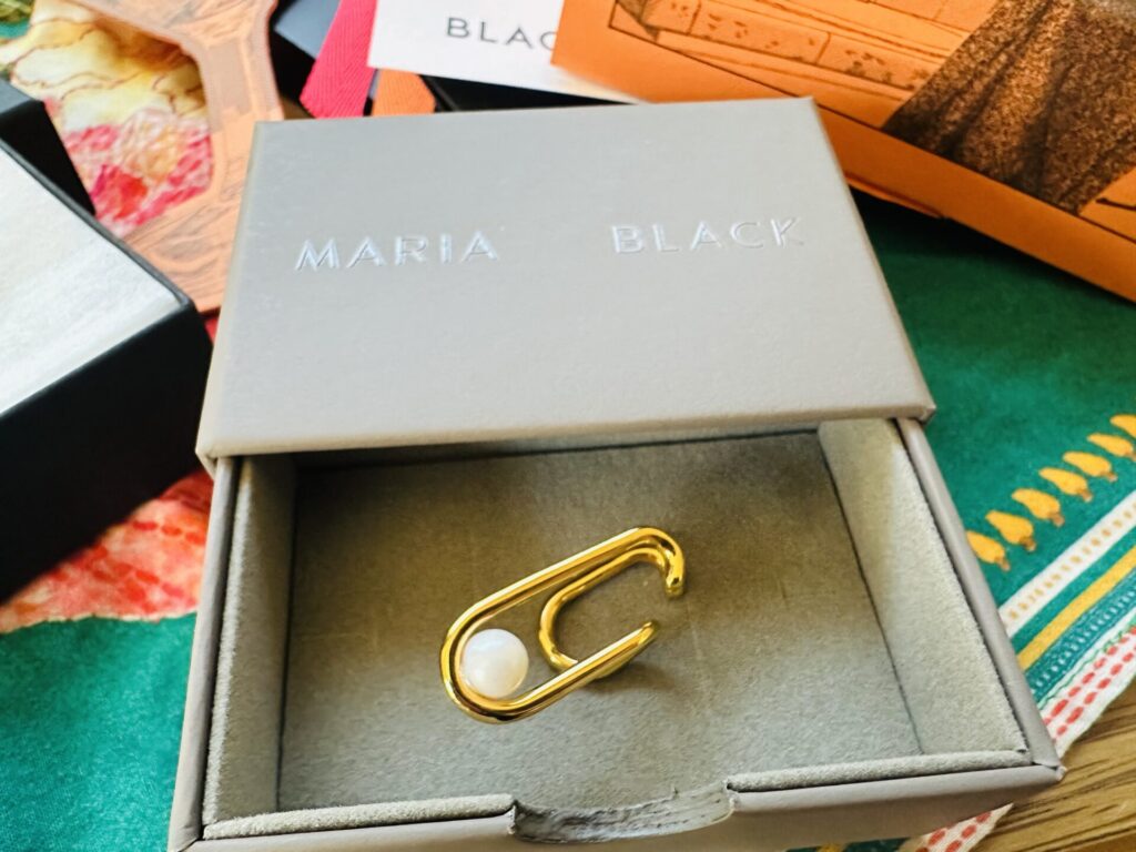 MARIA BLACKのイヤーカフ